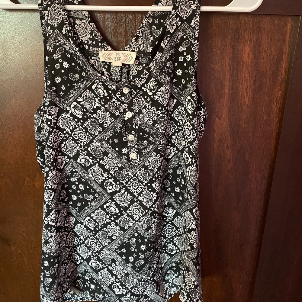 Black and White Tank Top Size XS.